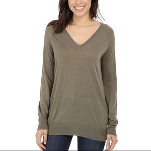 Equipment Femme 100% Cashmere Sweater Women's Xsmall Xs Knit V-Neck olive green